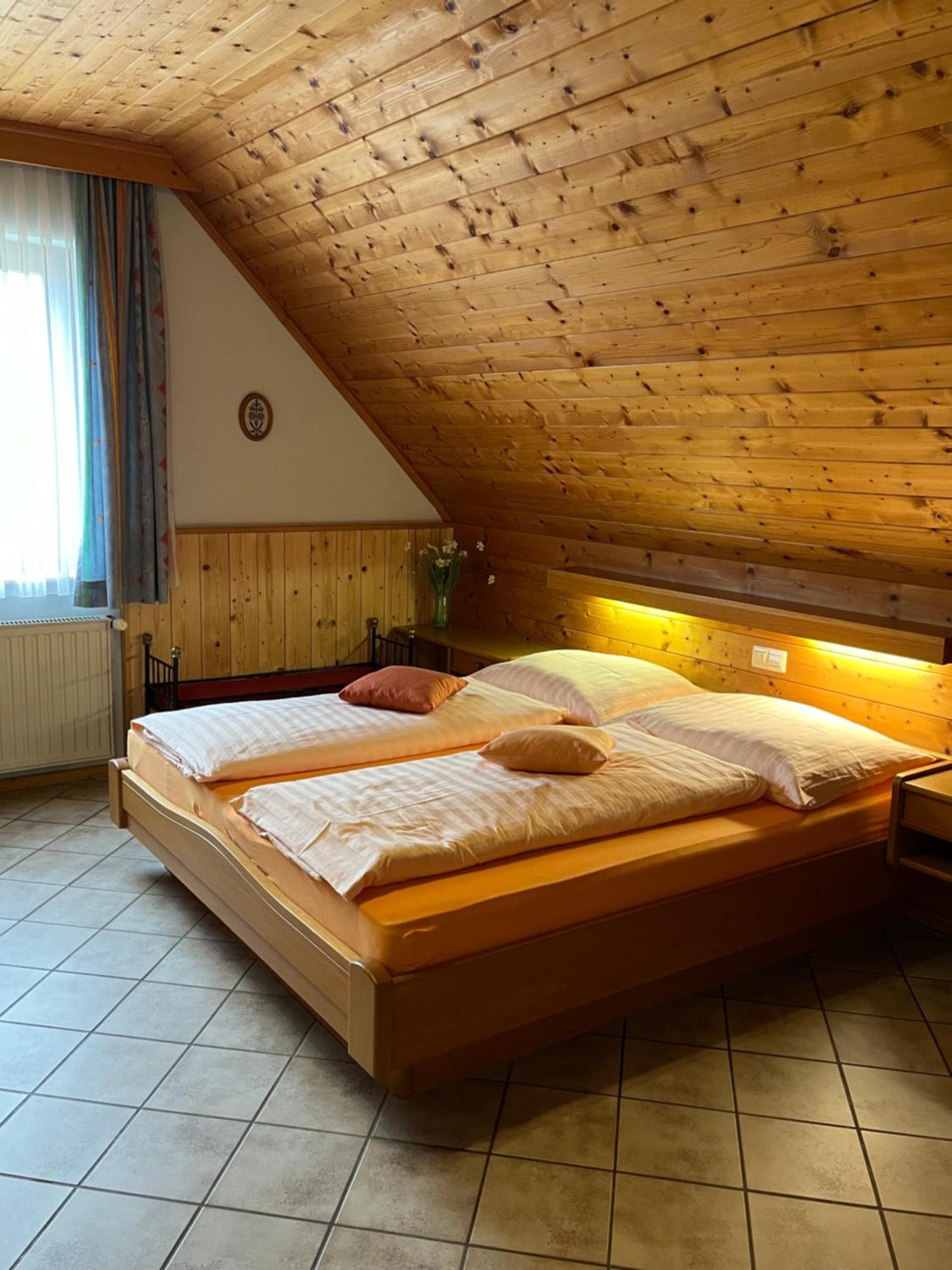 Pension Kreischberg Mayer Sankt Lorenzen ob Murau Exterior foto